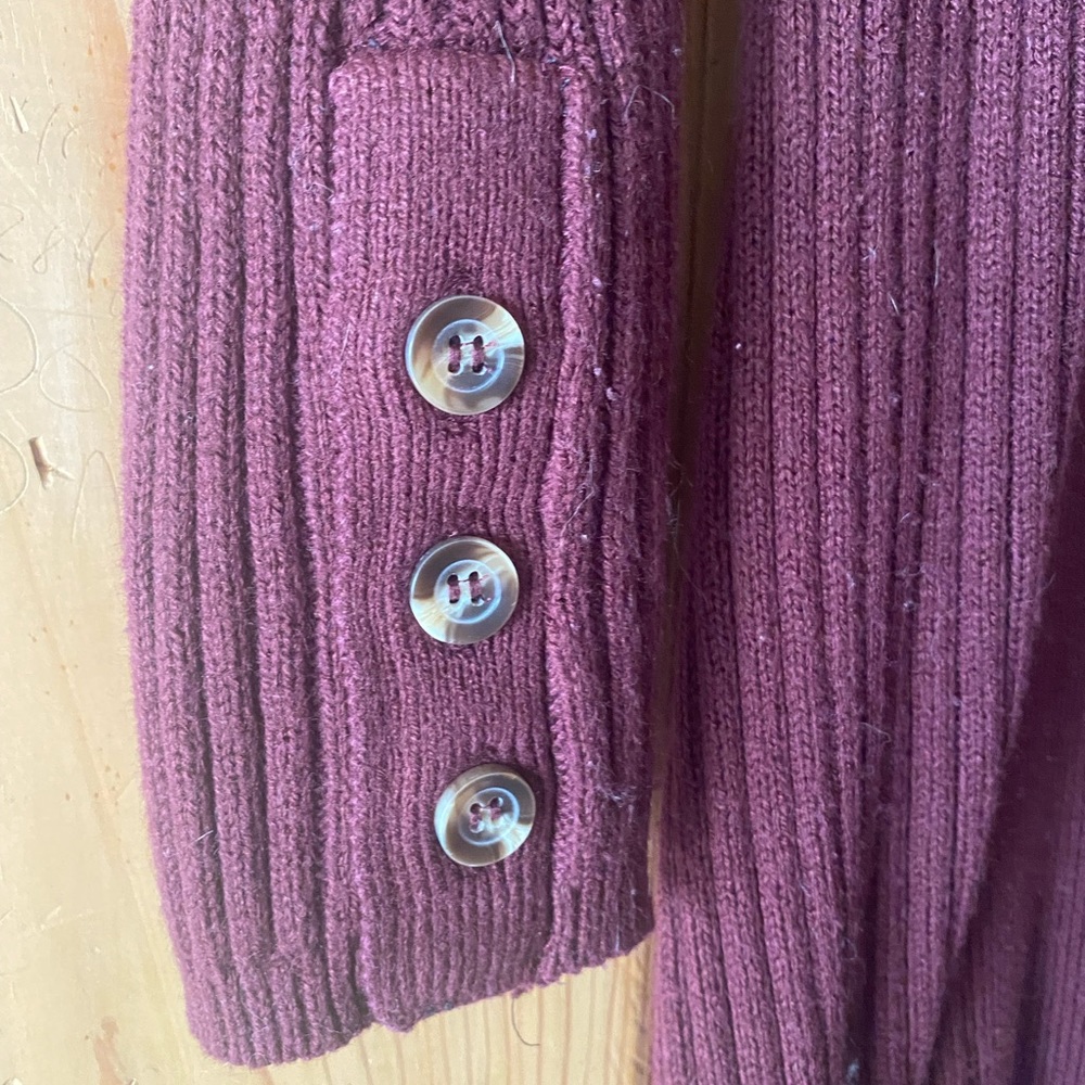 Cardigan - Picture 3 of 6